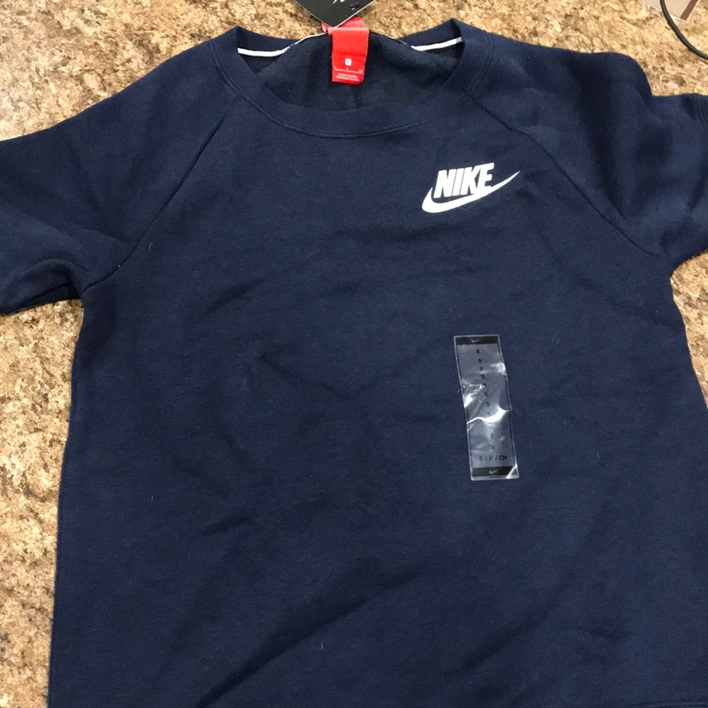 Nike short sleeve sweatshirt